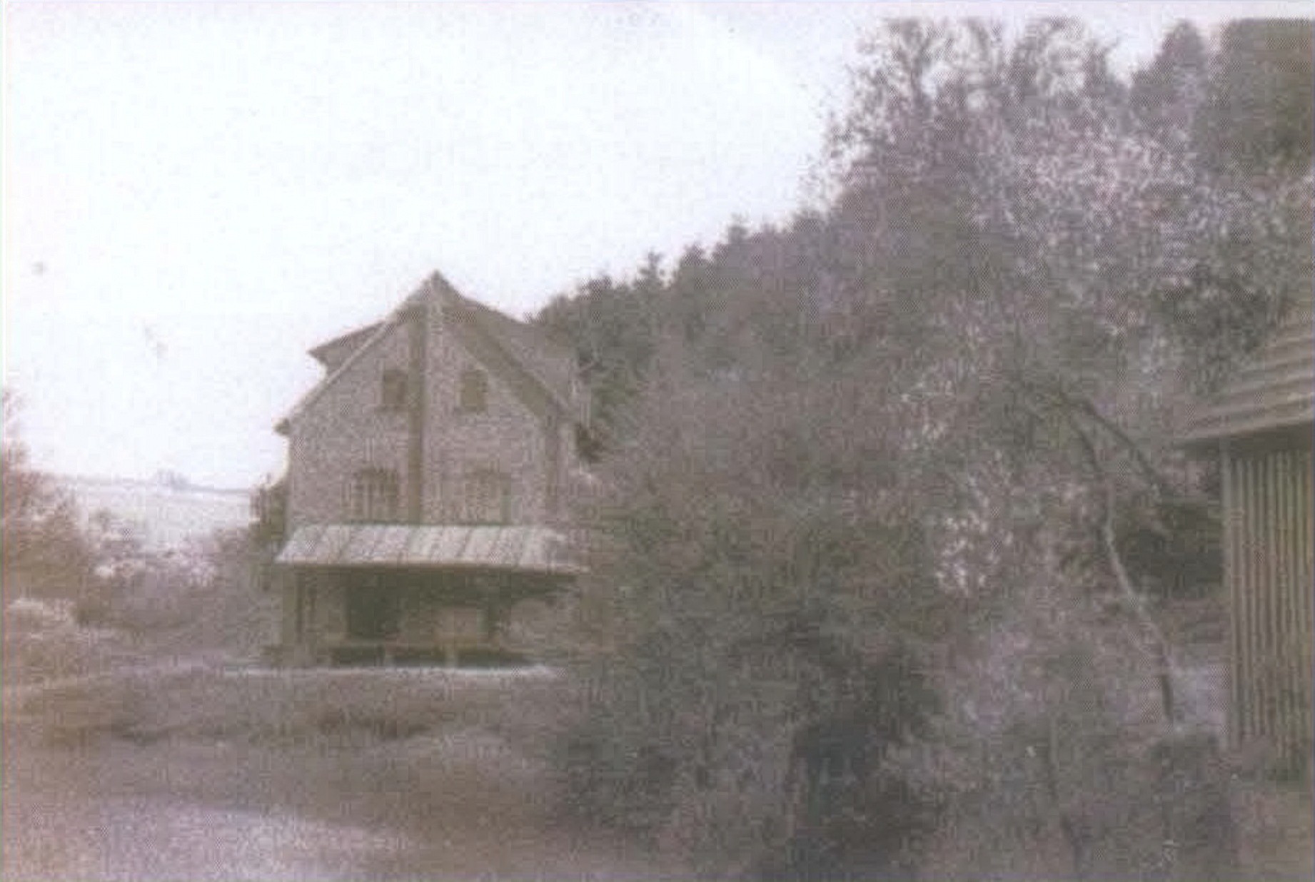 Historische Mühle im Holper Bachtal in Holpe
